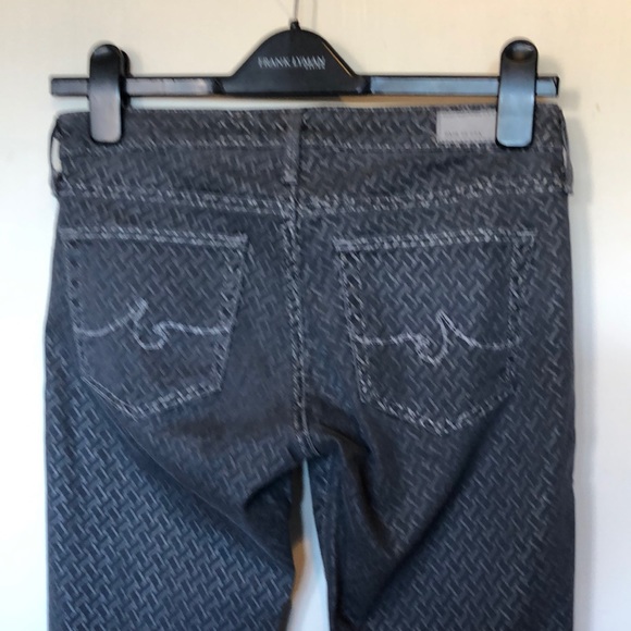 AG  NWOT gray/slvr pattern jeans absolute legging - Picture 2 of 6